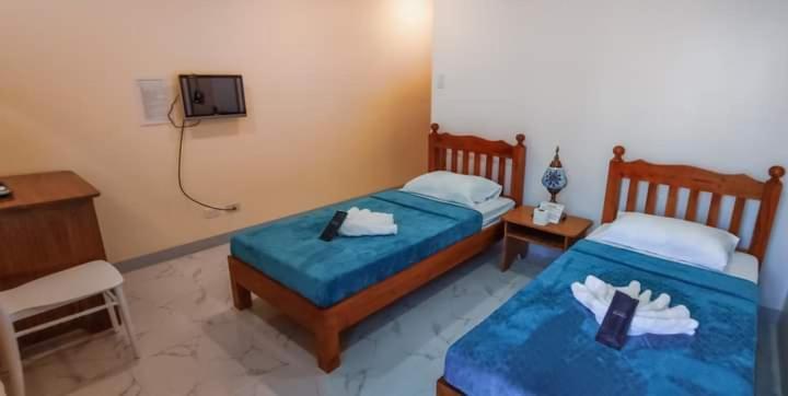 Elnora Delmar Travellers Inn Siquijor Exterior foto